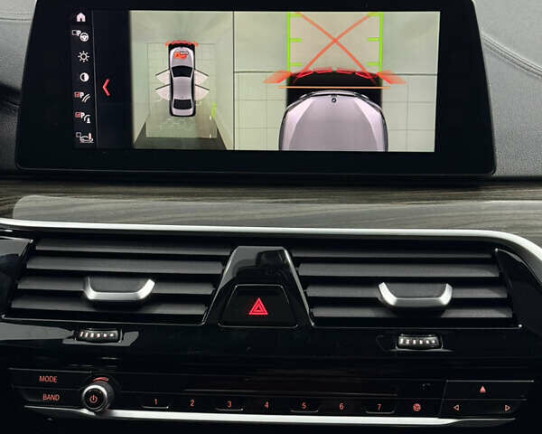 Белый БМВ 5 Серия, объемом двигателя 2 л и пробегом 169 тыс. км за 27500 $, фото 15 на Automoto.ua