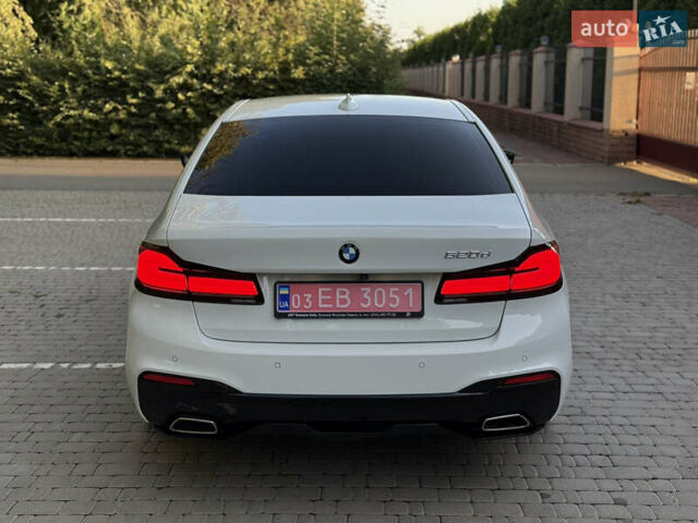 Белый БМВ 5 Серия, объемом двигателя 2 л и пробегом 155 тыс. км за 33000 $, фото 4 на Automoto.ua