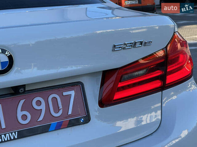 Білий БМВ 5 Серія, об'ємом двигуна 2 л та пробігом 257 тис. км за 20999 $, фото 35 на Automoto.ua