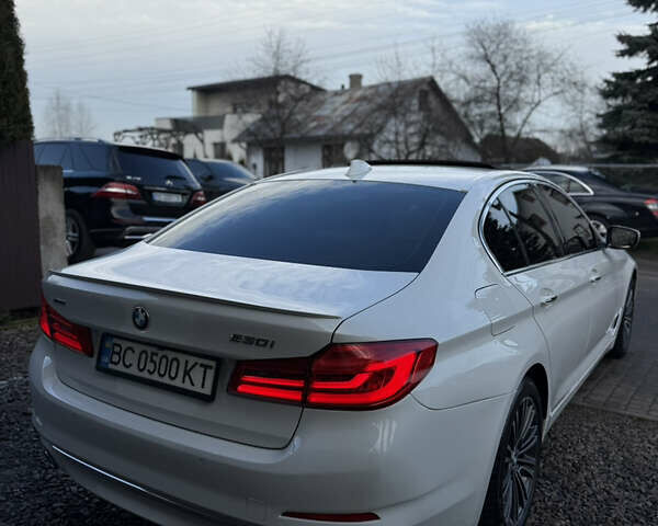 Белый БМВ 5 Серия, объемом двигателя 2 л и пробегом 215 тыс. км за 22950 $, фото 18 на Automoto.ua