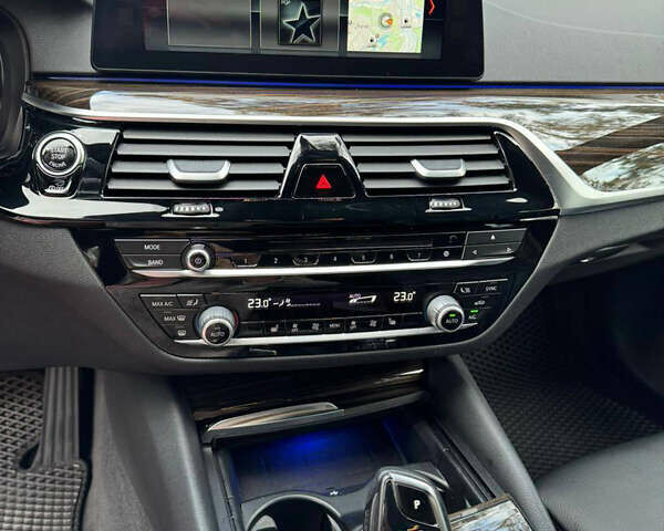 БМВ 5 Серия 2018 в Буче на Automoto.ua Белый БМВ 5 Серия, объемом двигателя 2.99 л и пробегом 108 тыс. км за 45000 $, фото 6 на Automoto.ua