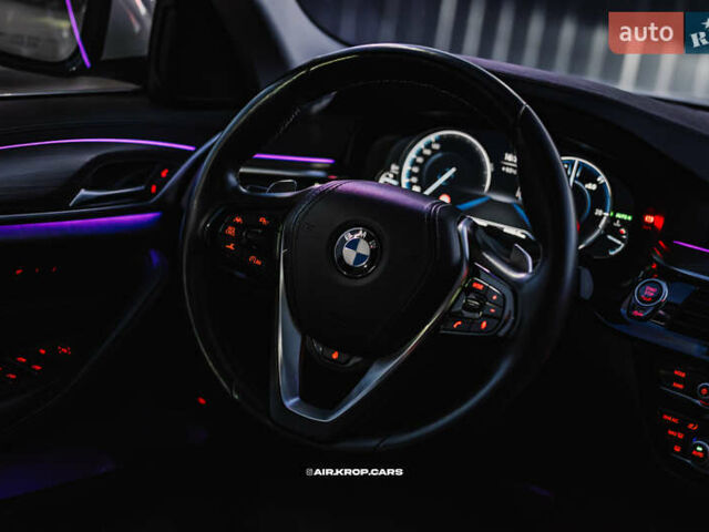 Белый БМВ 5 Серия, объемом двигателя 2 л и пробегом 175 тыс. км за 30000 $, фото 23 на Automoto.ua