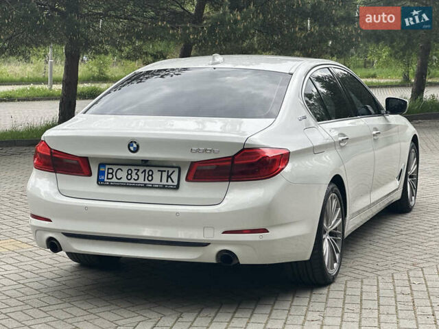 Белый БМВ 5 Серия, объемом двигателя 2 л и пробегом 65 тыс. км за 32500 $, фото 1 на Automoto.ua