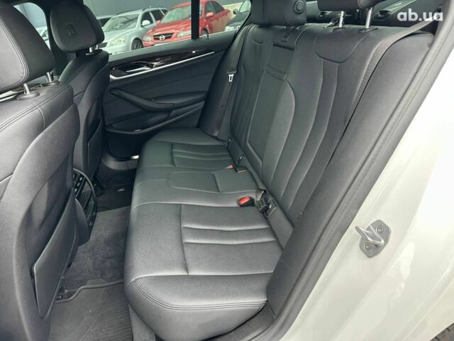 Белый БМВ 5 Серия, объемом двигателя 2 л и пробегом 117 тыс. км за 26690 $, фото 33 на Automoto.ua