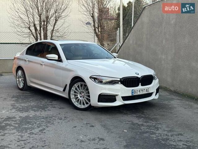 Белый БМВ 5 Серия, объемом двигателя 3 л и пробегом 157 тыс. км за 35499 $, фото 1 на Automoto.ua