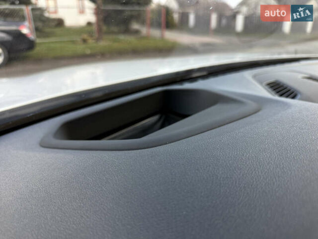 Белый БМВ 5 Серия, объемом двигателя 2 л и пробегом 215 тыс. км за 22950 $, фото 26 на Automoto.ua