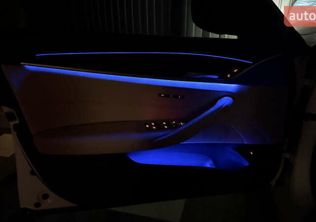 Белый БМВ 5 Серия, объемом двигателя 2 л и пробегом 215 тыс. км за 22950 $, фото 60 на Automoto.ua