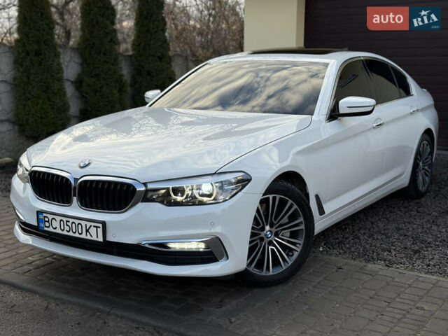 Белый БМВ 5 Серия, объемом двигателя 2 л и пробегом 215 тыс. км за 22950 $, фото 1 на Automoto.ua