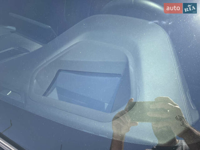 Белый БМВ 5 Серия, объемом двигателя 3 л и пробегом 178 тыс. км за 30500 $, фото 22 на Automoto.ua