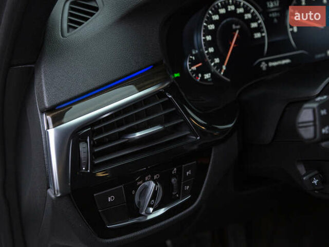 Белый БМВ 5 Серия, объемом двигателя 3 л и пробегом 101 тыс. км за 36500 $, фото 14 на Automoto.ua