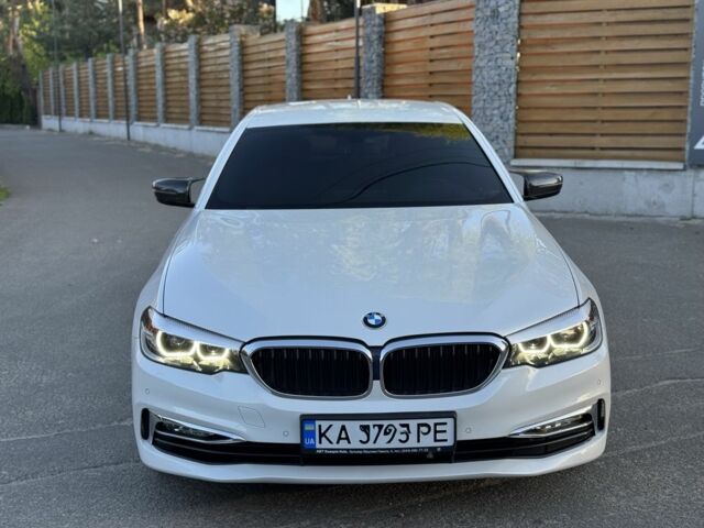 Білий БМВ 5 Серія, об'ємом двигуна 2 л та пробігом 65 тис. км за 21900 $, фото 10 на Automoto.ua