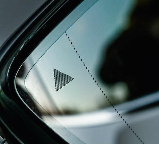 Белый БМВ 5 Серия, объемом двигателя 2 л и пробегом 175 тыс. км за 30000 $, фото 33 на Automoto.ua