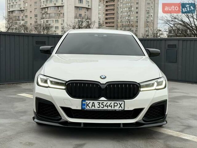 Белый БМВ 5 Серия, объемом двигателя 2 л и пробегом 229 тыс. км за 30000 $, фото 6 на Automoto.ua
