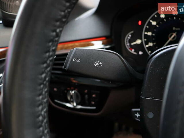 Белый БМВ 5 Серия, объемом двигателя 3 л и пробегом 106 тыс. км за 34900 $, фото 24 на Automoto.ua