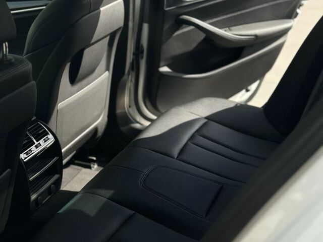 Белый БМВ 5 Серия, объемом двигателя 2 л и пробегом 90 тыс. км за 24000 $, фото 18 на Automoto.ua