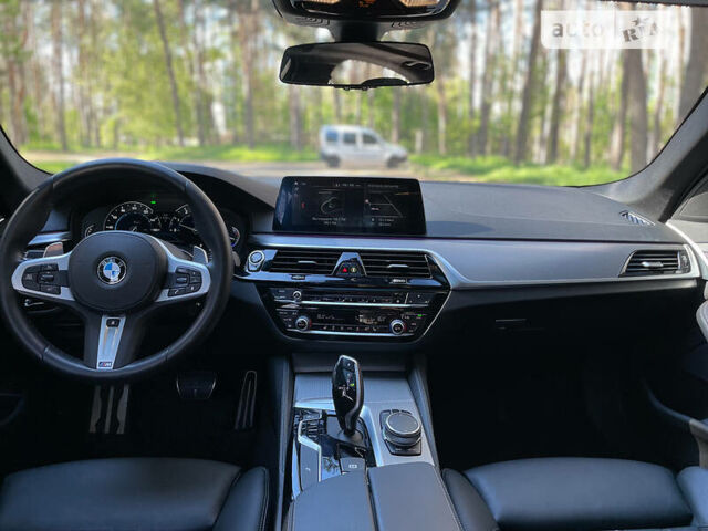 Белый БМВ 5 Серия, объемом двигателя 3 л и пробегом 35 тыс. км за 38000 $, фото 26 на Automoto.ua