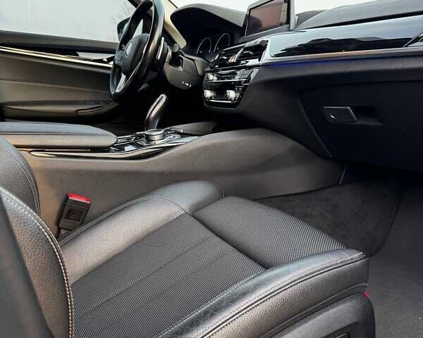 Белый БМВ 5 Серия, объемом двигателя 2 л и пробегом 155 тыс. км за 30499 $, фото 39 на Automoto.ua