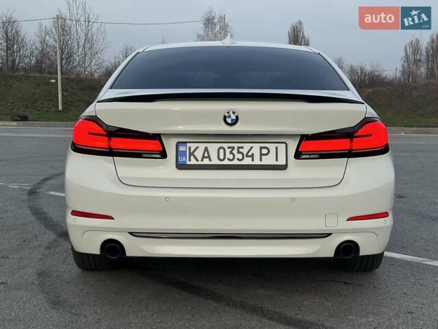 Белый БМВ 5 Серия, объемом двигателя 2 л и пробегом 155 тыс. км за 30499 $, фото 25 на Automoto.ua