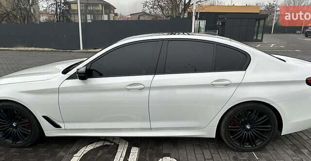 Белый БМВ 5 Серия, объемом двигателя 3 л и пробегом 96 тыс. км за 39000 $, фото 1 на Automoto.ua