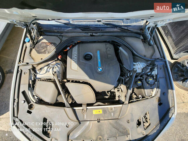 Белый БМВ 5 Серия, объемом двигателя 2 л и пробегом 172 тыс. км за 24999 $, фото 12 на Automoto.ua