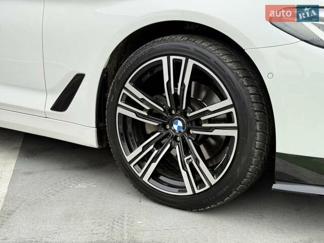 Белый БМВ 5 Серия, объемом двигателя 2 л и пробегом 229 тыс. км за 30000 $, фото 35 на Automoto.ua