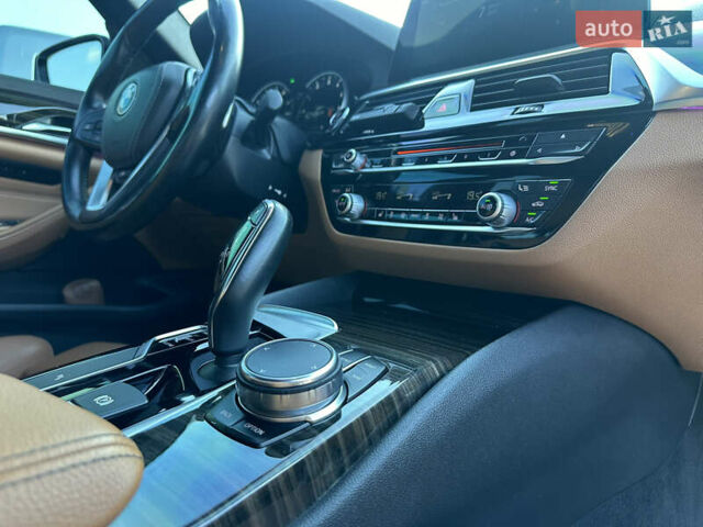 Белый БМВ 5 Серия, объемом двигателя 2 л и пробегом 108 тыс. км за 29500 $, фото 21 на Automoto.ua