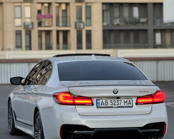 Белый БМВ 5 Серия, объемом двигателя 2 л и пробегом 70 тыс. км за 28888 $, фото 47 на Automoto.ua