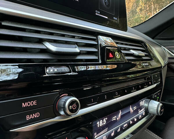 Белый БМВ 5 Серия, объемом двигателя 2 л и пробегом 159 тыс. км за 35000 $, фото 11 на Automoto.ua