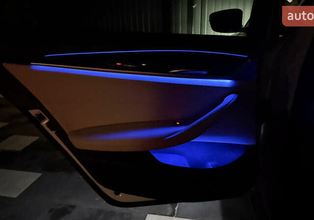 Белый БМВ 5 Серия, объемом двигателя 2 л и пробегом 215 тыс. км за 22950 $, фото 62 на Automoto.ua