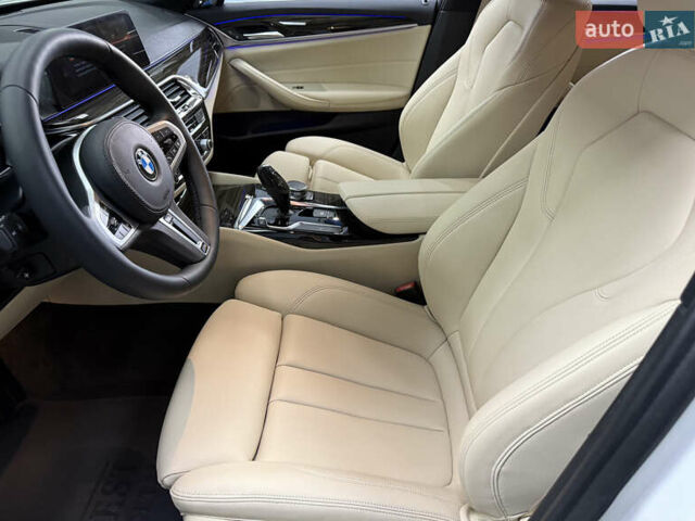 Білий БМВ 5 Серія, об'ємом двигуна 2 л та пробігом 74 тис. км за 29900 $, фото 28 на Automoto.ua