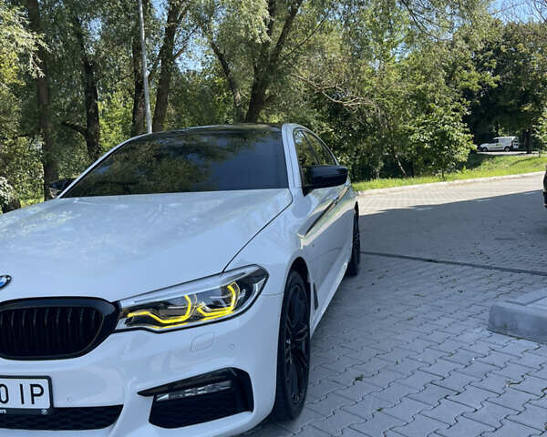 Белый БМВ 5 Серия, объемом двигателя 3 л и пробегом 180 тыс. км за 33900 $, фото 29 на Automoto.ua