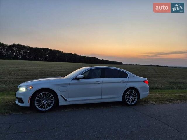 Белый БМВ 5 Серия, объемом двигателя 2 л и пробегом 103 тыс. км за 33000 $, фото 3 на Automoto.ua