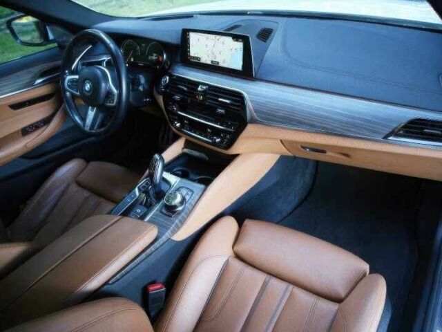 БМВ 5 Серия 2018 в Ровно на Automoto.ua Белый БМВ 5 Серия, объемом двигателя 3 л и пробегом 78 тыс. км за 21000 $, фото 11 на Automoto.ua