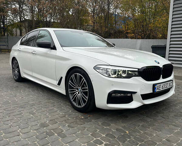 Белый БМВ 5 Серия, объемом двигателя 2 л и пробегом 85 тыс. км за 24500 $, фото 6 на Automoto.ua