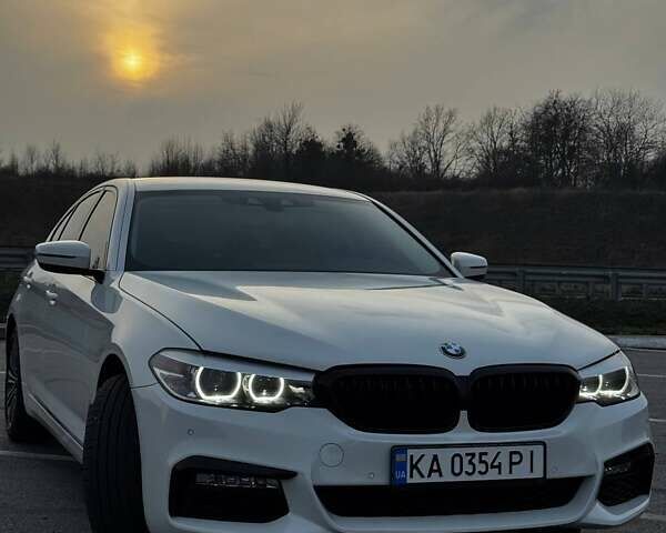 Белый БМВ 5 Серия, объемом двигателя 2 л и пробегом 155 тыс. км за 30499 $, фото 6 на Automoto.ua