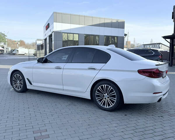 Білий БМВ 5 Серія, об'ємом двигуна 2 л та пробігом 175 тис. км за 25500 $, фото 2 на Automoto.ua