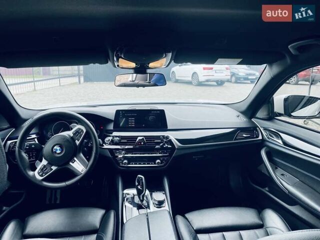 Білий БМВ 5 Серія, об'ємом двигуна 2.99 л та пробігом 121 тис. км за 40000 $, фото 32 на Automoto.ua