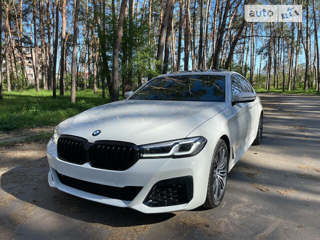 Белый БМВ 5 Серия, объемом двигателя 3 л и пробегом 35 тыс. км за 38000 $, фото 5 на Automoto.ua