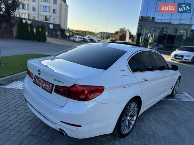 Білий БМВ 5 Серія, об'ємом двигуна 2 л та пробігом 257 тис. км за 20999 $, фото 23 на Automoto.ua