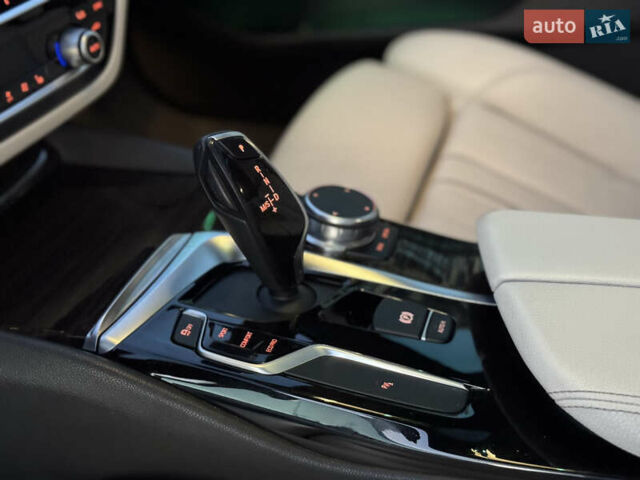 Белый БМВ 5 Серия, объемом двигателя 2 л и пробегом 70 тыс. км за 28888 $, фото 73 на Automoto.ua