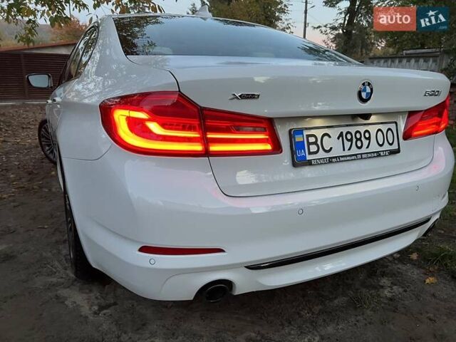 Белый БМВ 5 Серия, объемом двигателя 2 л и пробегом 40 тыс. км за 29999 $, фото 3 на Automoto.ua