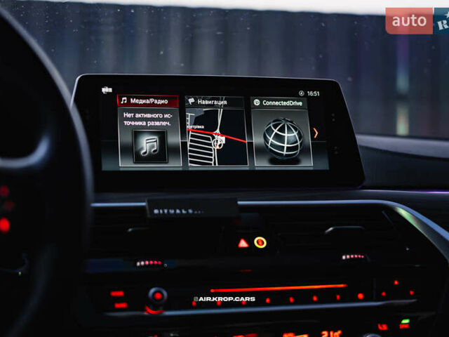 Белый БМВ 5 Серия, объемом двигателя 2 л и пробегом 175 тыс. км за 30000 $, фото 10 на Automoto.ua