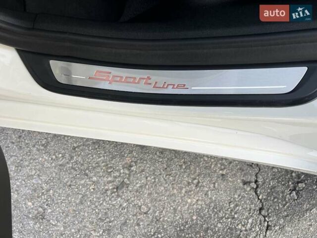 Белый БМВ 5 Серия, объемом двигателя 2 л и пробегом 155 тыс. км за 30499 $, фото 45 на Automoto.ua