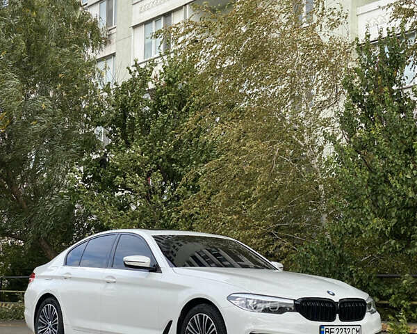 Белый БМВ 5 Серия, объемом двигателя 2 л и пробегом 89 тыс. км за 29500 $, фото 3 на Automoto.ua