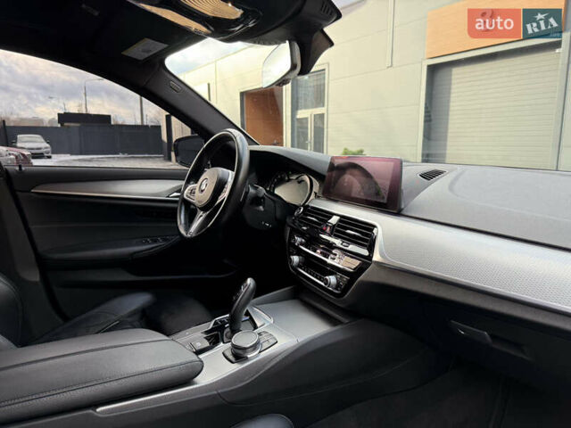 Білий БМВ 5 Серія, об'ємом двигуна 3 л та пробігом 39 тис. км за 38500 $, фото 24 на Automoto.ua