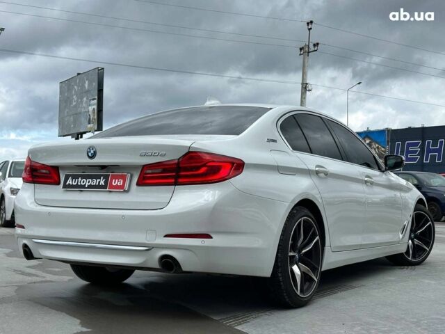 Белый БМВ 5 Серия, объемом двигателя 2 л и пробегом 117 тыс. км за 26690 $, фото 9 на Automoto.ua