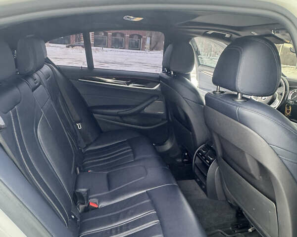 Білий БМВ 5 Серія, об'ємом двигуна 2 л та пробігом 89 тис. км за 27500 $, фото 14 на Automoto.ua