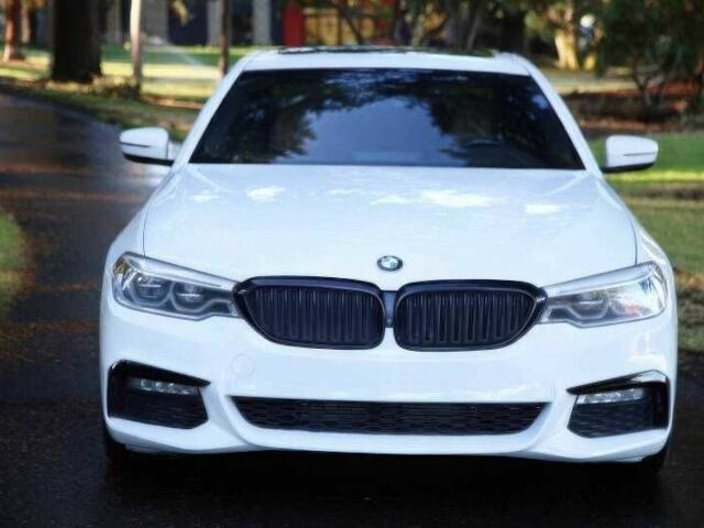 БМВ 5 Серия 2018 в Ровно на Automoto.ua Белый БМВ 5 Серия, объемом двигателя 3 л и пробегом 78 тыс. км за 21000 $, фото 1 на Automoto.ua