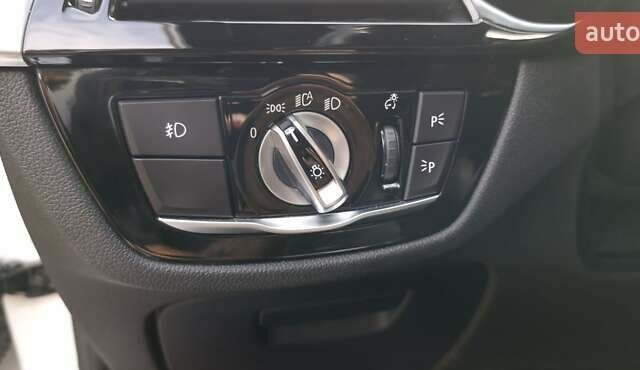 Белый БМВ 5 Серия, объемом двигателя 2 л и пробегом 168 тыс. км за 25100 $, фото 41 на Automoto.ua