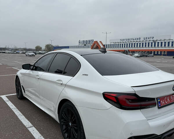 Белый БМВ 5 Серия, объемом двигателя 2 л и пробегом 183 тыс. км за 24700 $, фото 8 на Automoto.ua